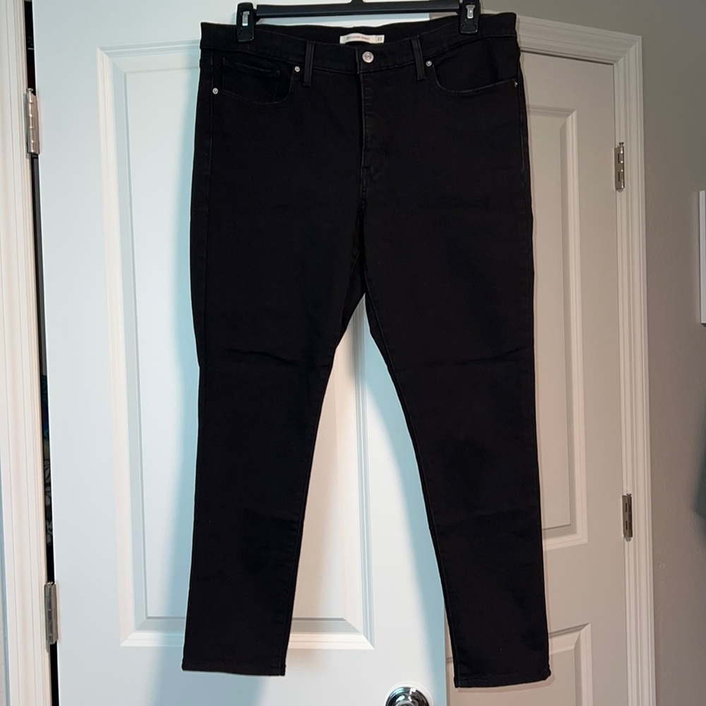 Brand New!! Levi’s Jeans - 311 Shaping Skinny